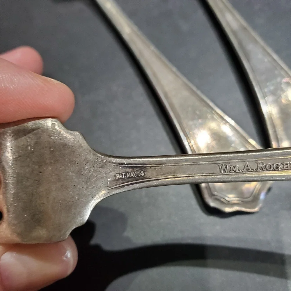Set of 5 Vintage WM A Rogers Silverplate Raleigh Dinner Forks Geometric Design